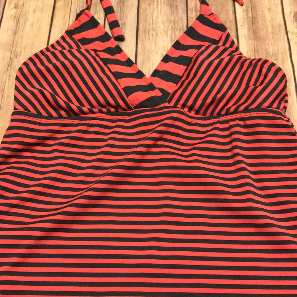 Mossimo pink and black halter tankini swim top